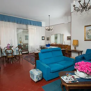 Apartment La Pulce Argentata 
