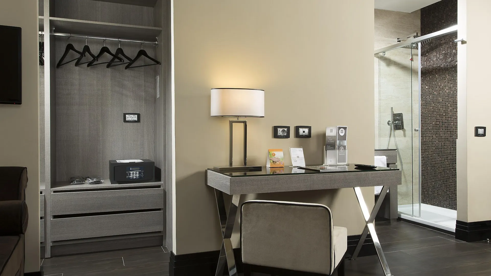 Rome Life Hotel