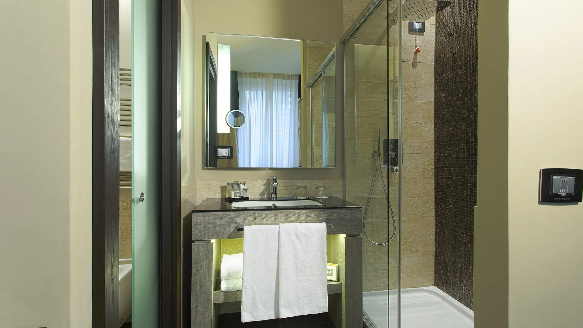 Rome Life Hotel