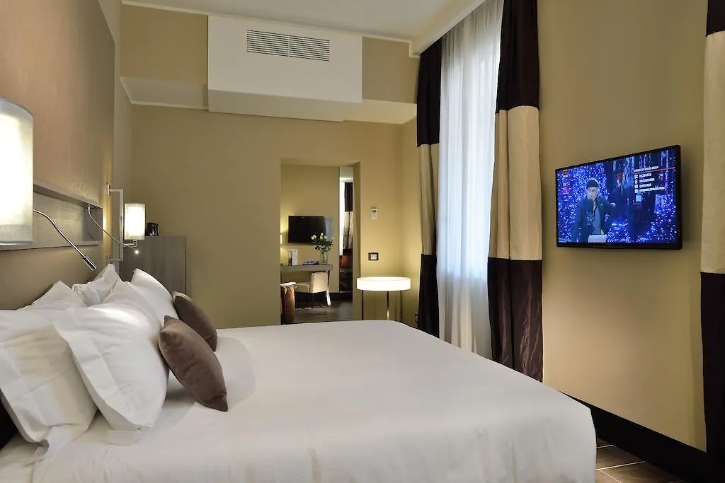 Rome Life Hotel 4*,