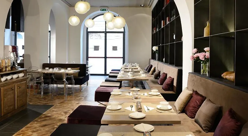 Rome Life Hotel