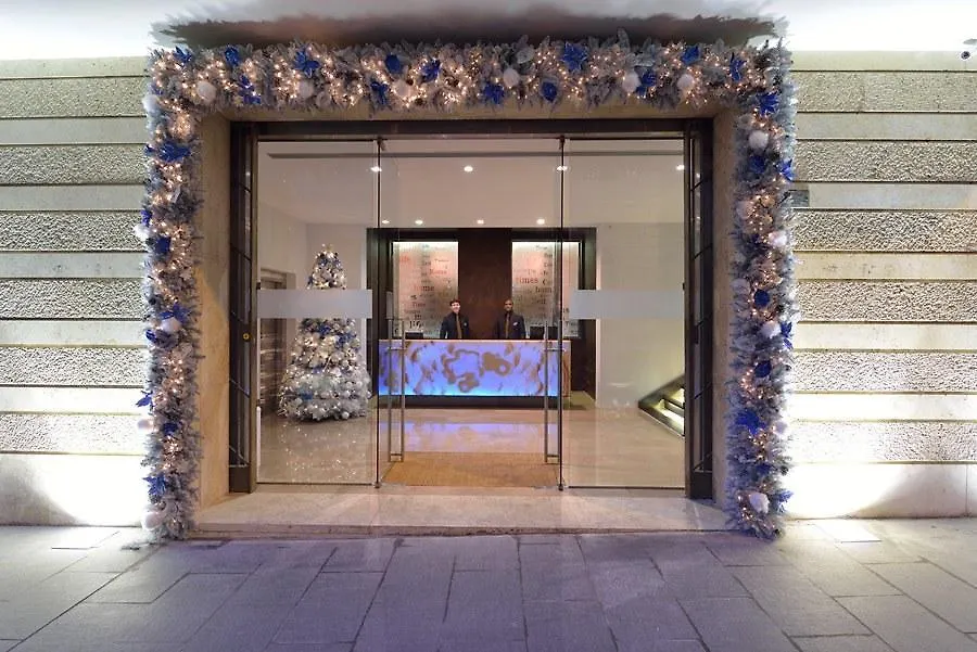 Rome Life Hotel 4*,