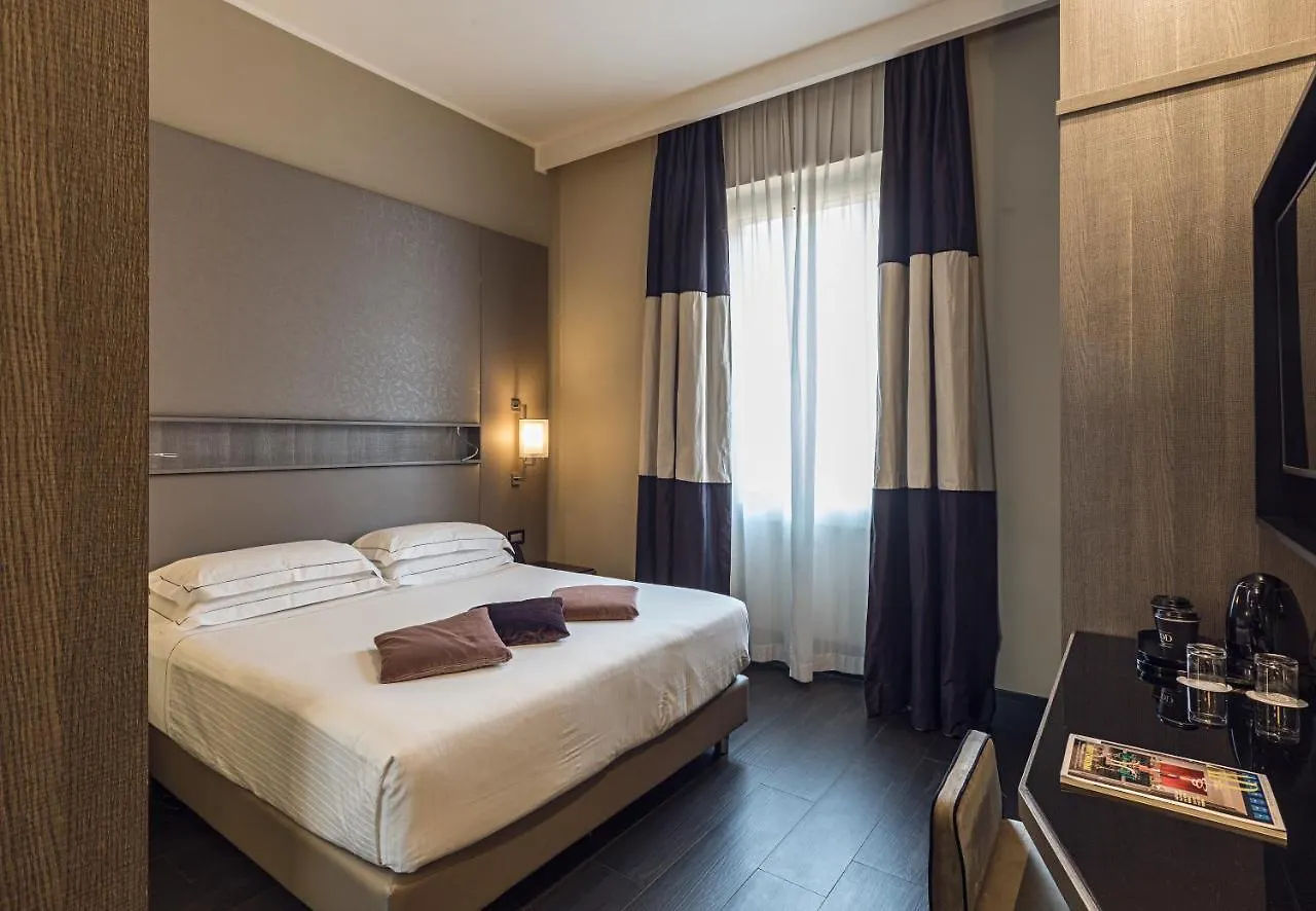 Rome Life Hotel